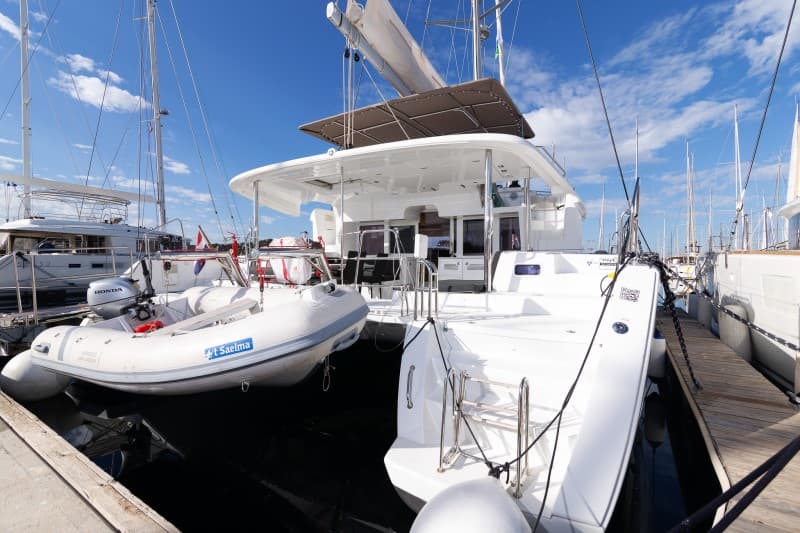 Lagoon 450 - photo 37