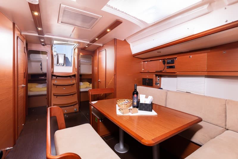 Dufour 430 - photo 18