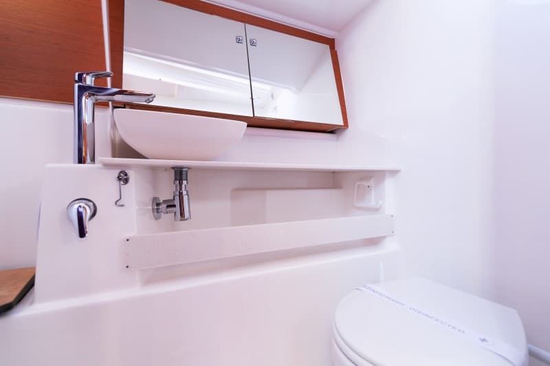 Dufour 430 - photo 25