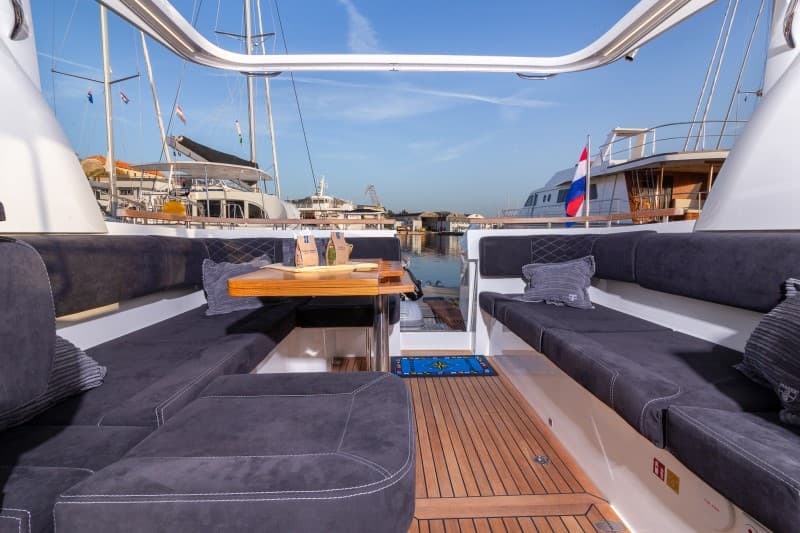 Marex 360 Cabriolet Cruiser - photo 16