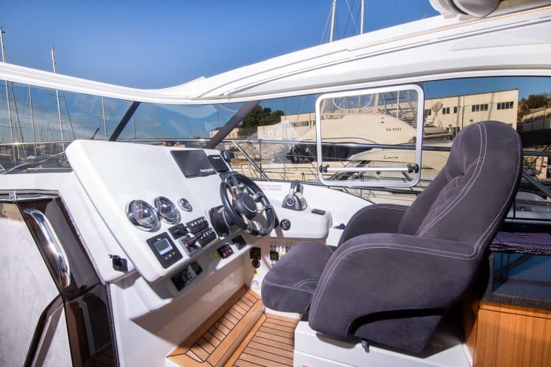Marex 360 Cabriolet Cruiser - photo 21
