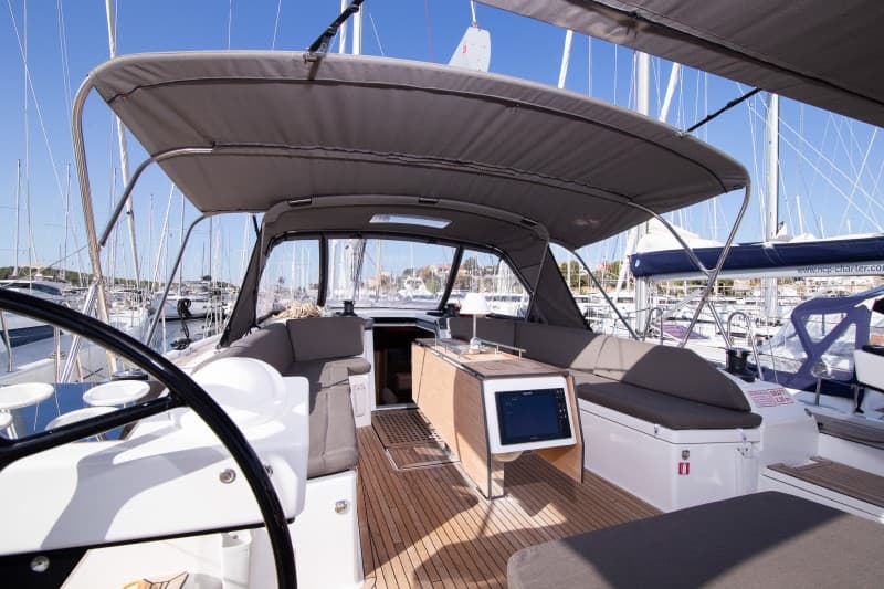 Dufour 530 - photo 24