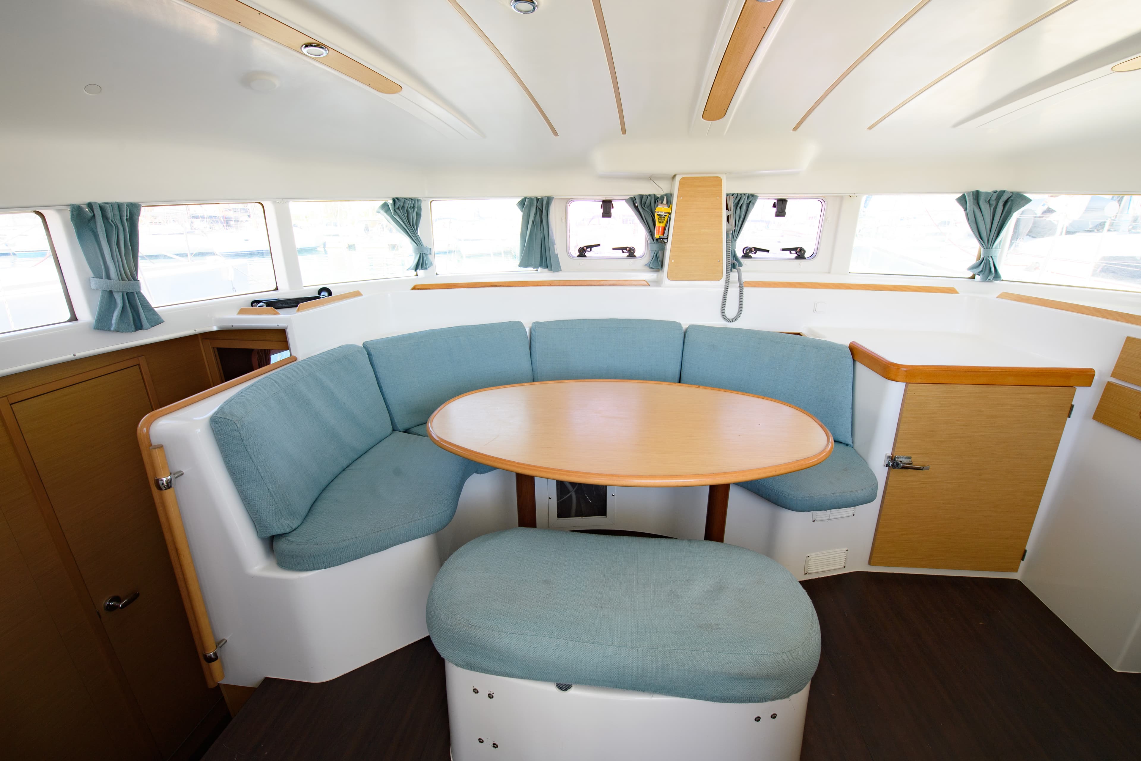 Lagoon 380 S2 - photo 10