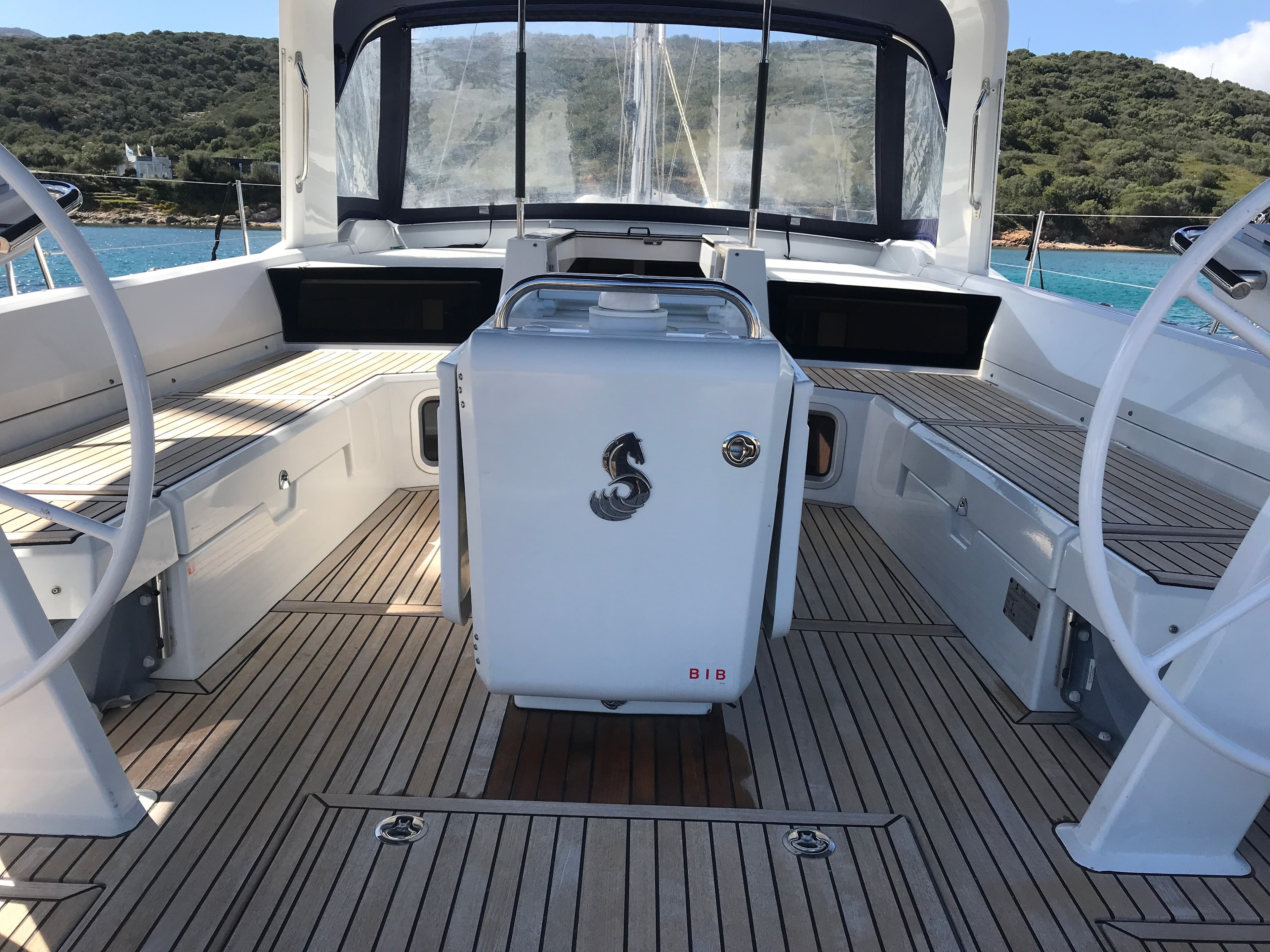Oceanis 51.1 - photo 7