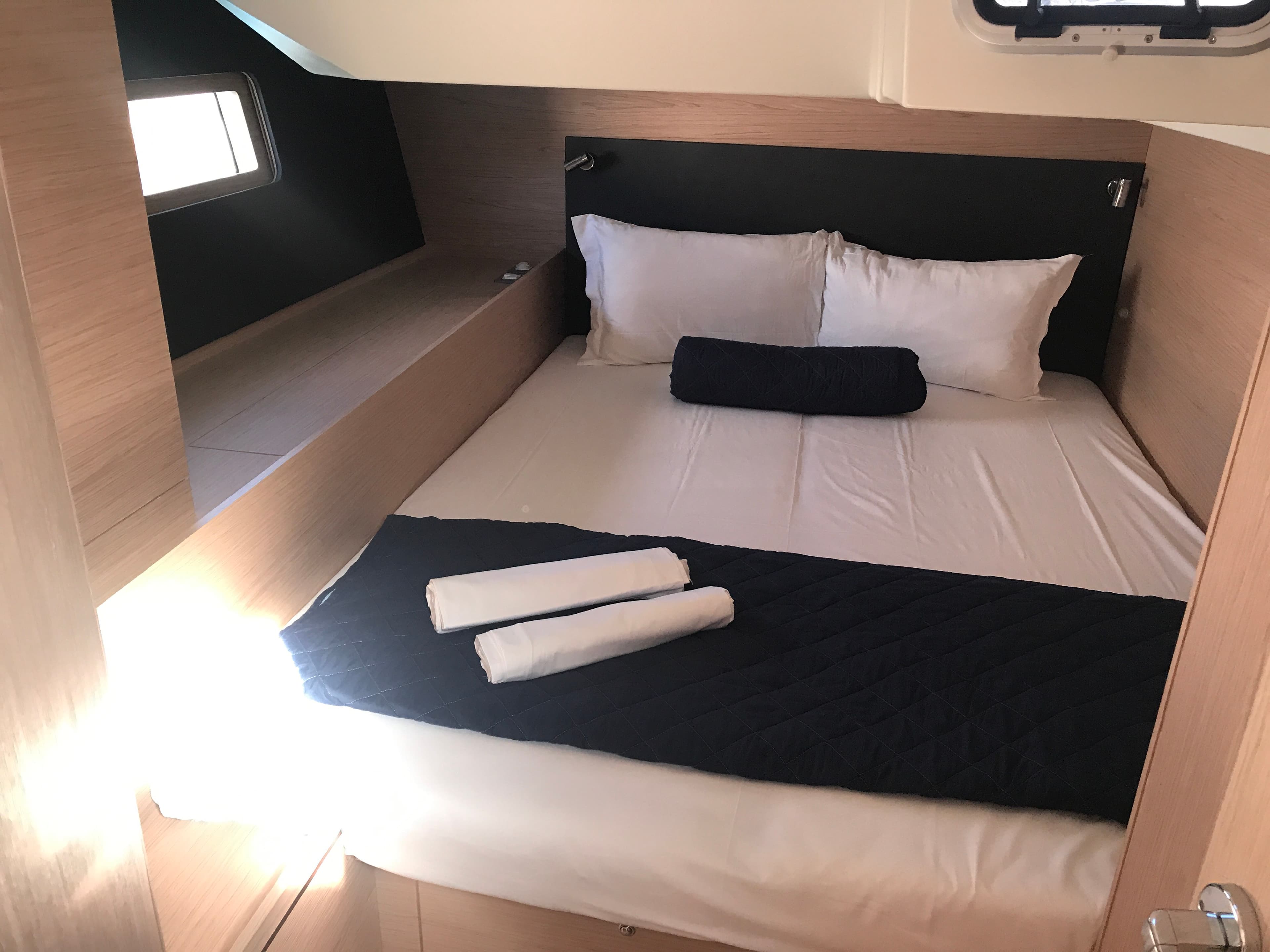 Oceanis 51.1 - photo 8