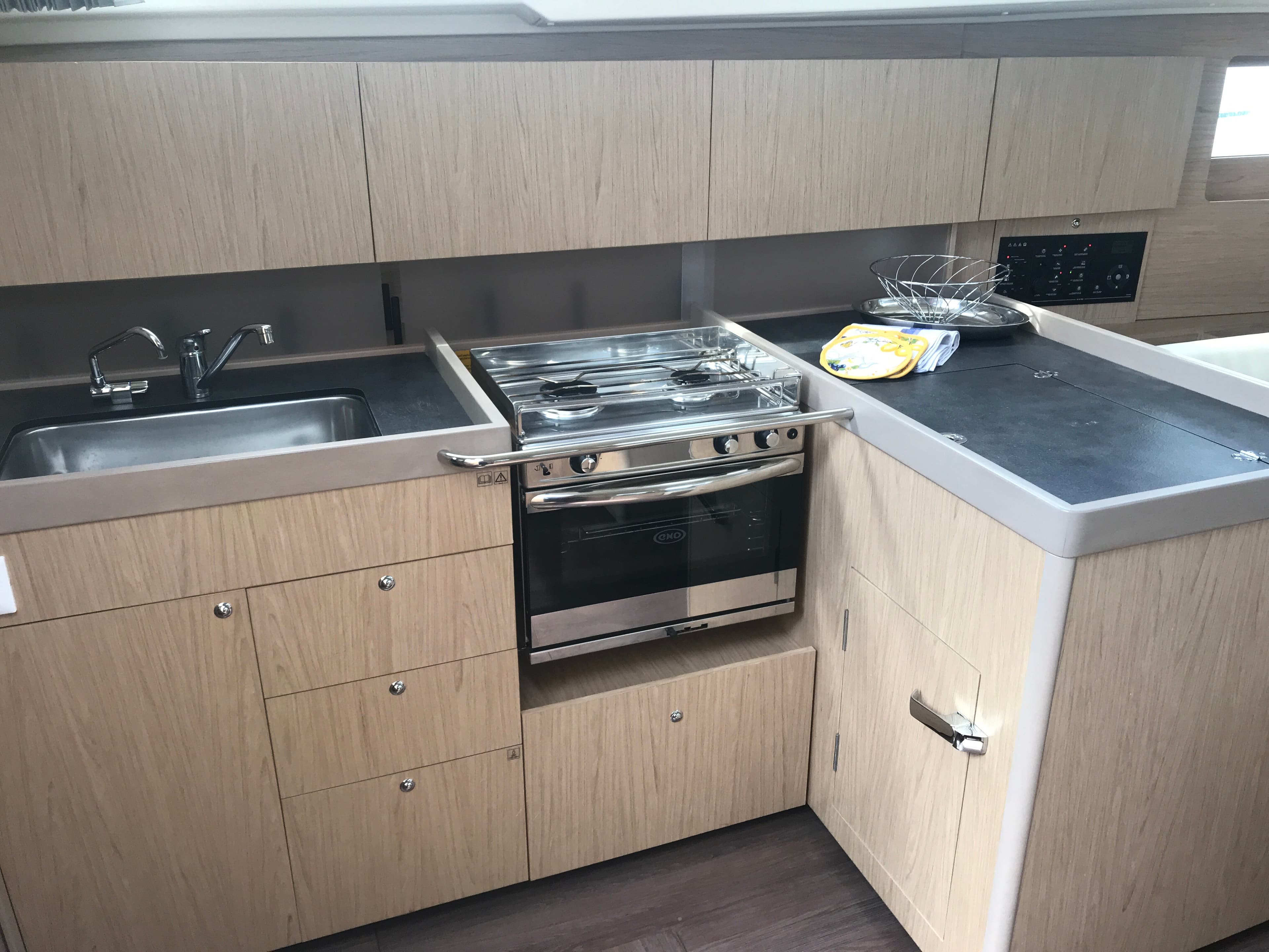 Oceanis 41.1 - photo 7