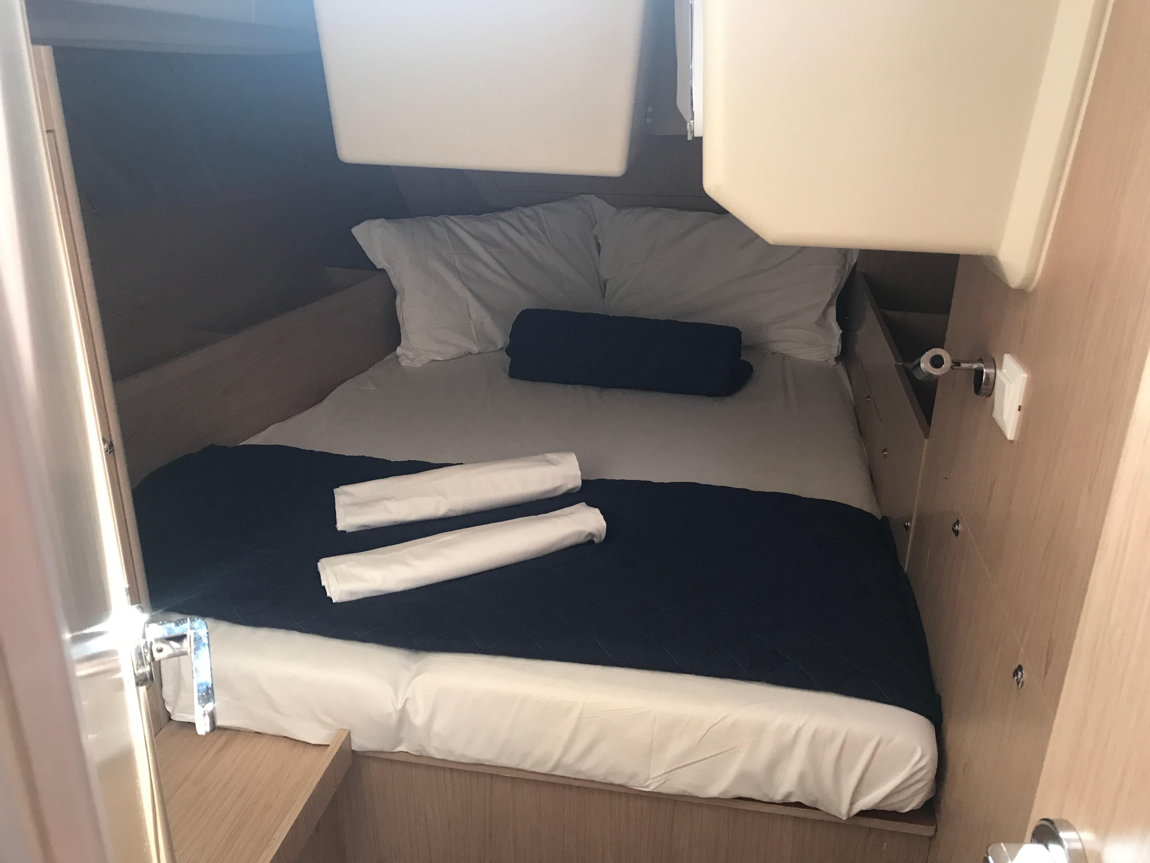 Oceanis 41.1 - photo 10