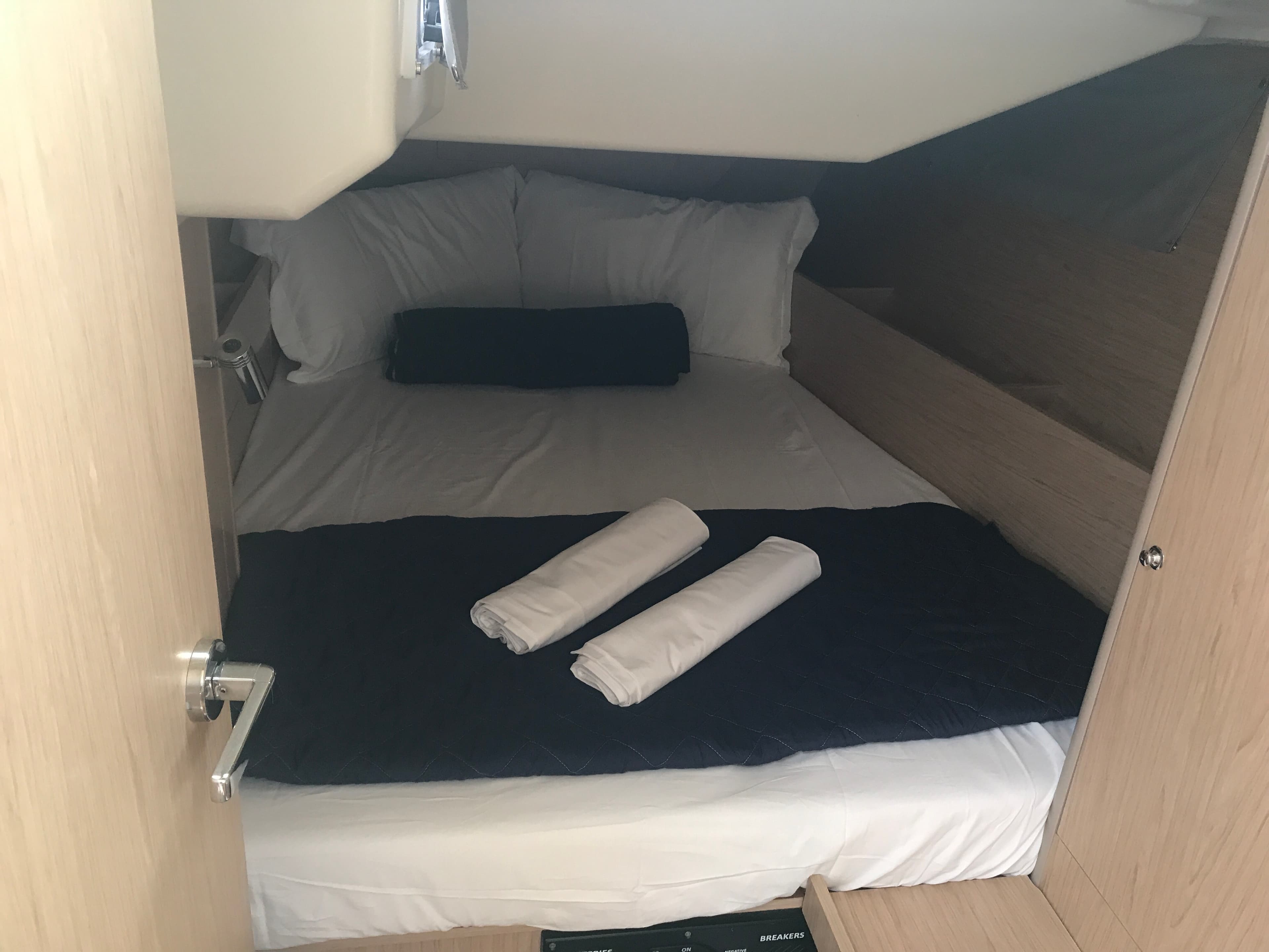 Oceanis 41.1 - photo 4