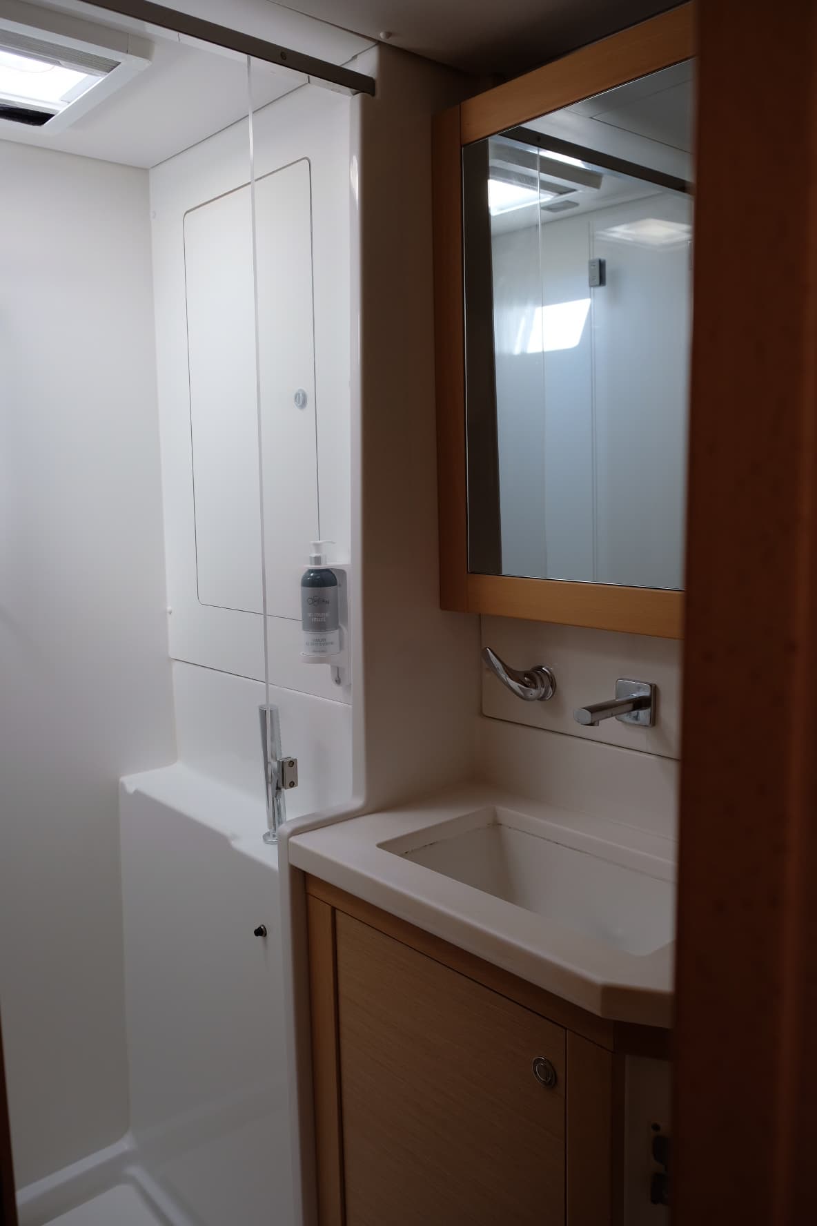 Lagoon 450 Fly - photo 7