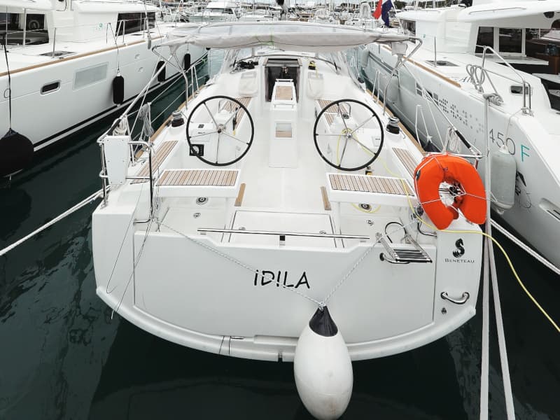 Oceanis 35.1 - photo 23
