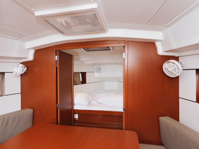 Oceanis 35.1 - photo 53