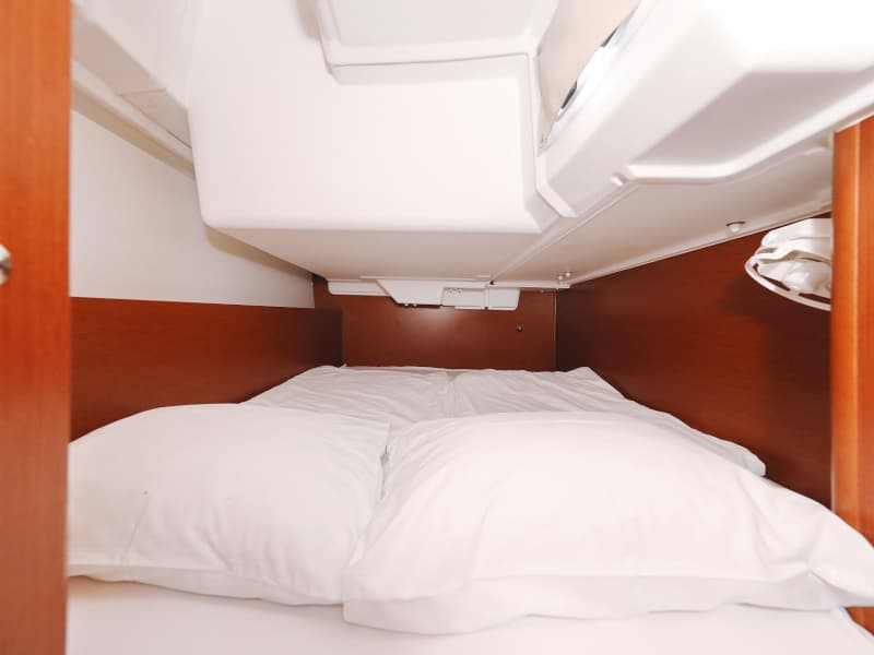 Oceanis 35.1 - photo 46