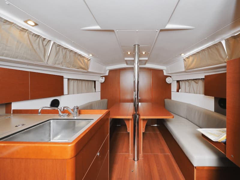 Oceanis 35.1 - photo 40