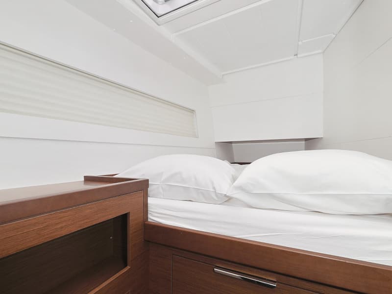 Lagoon 40 - photo 37