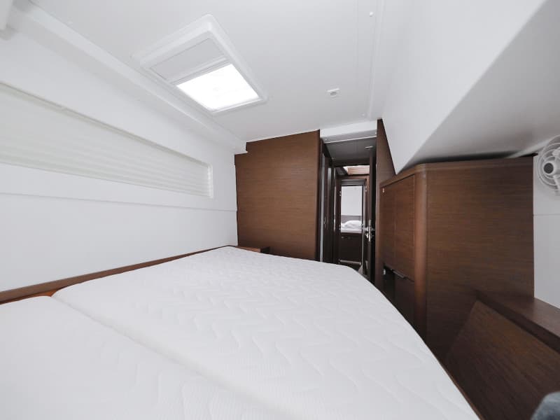 Lagoon 40 - photo 22