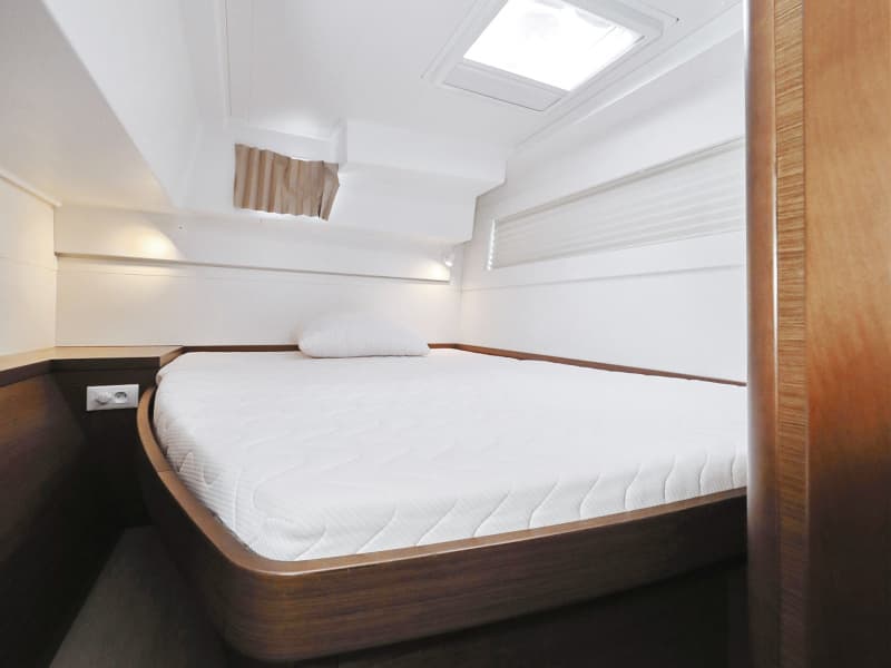 Lagoon 40 - photo 28