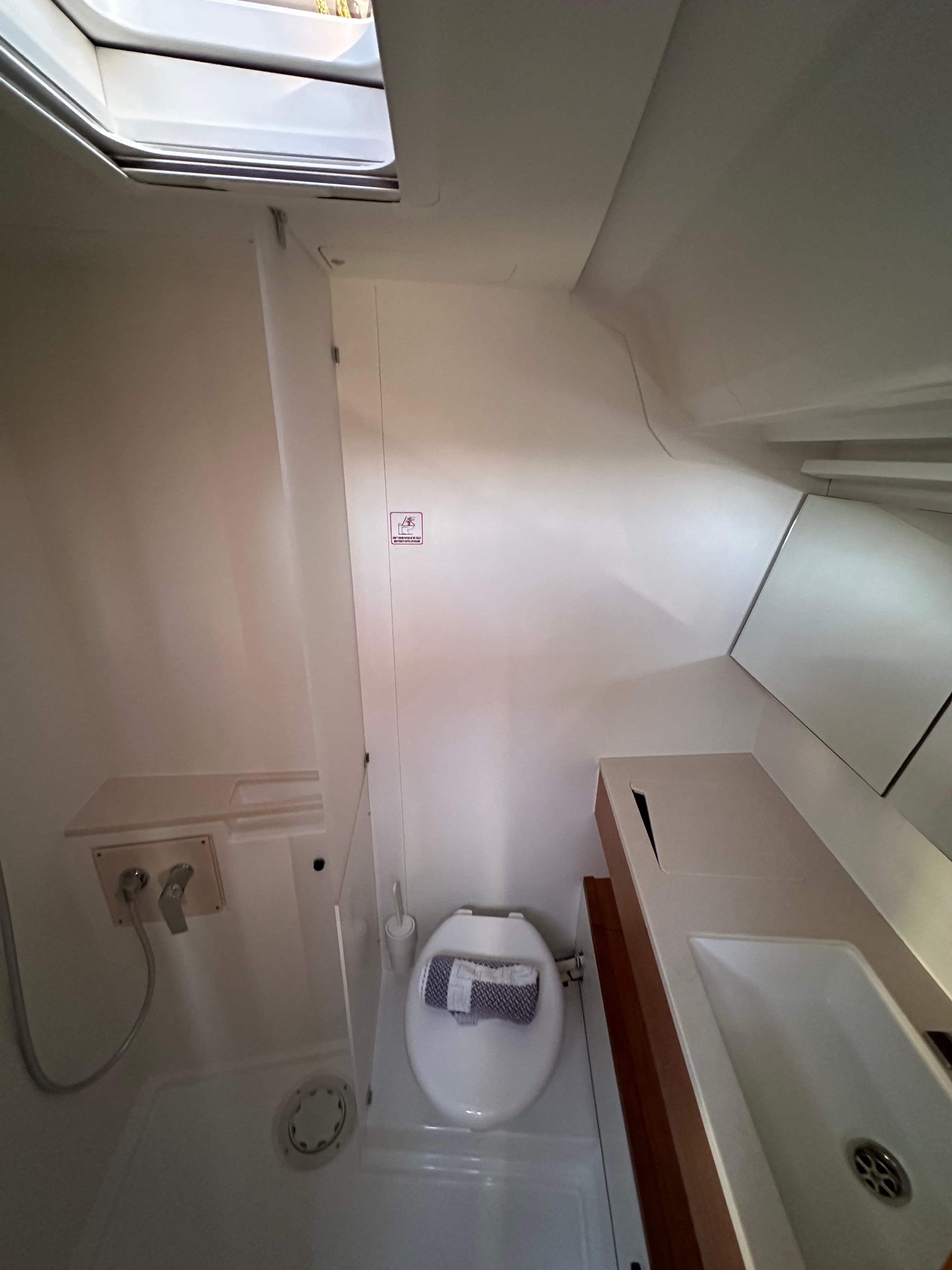 Dufour 41 - photo 19