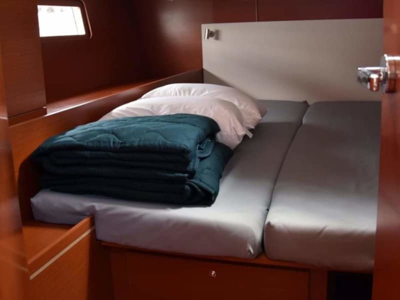 Oceanis 51.1 - photo 8