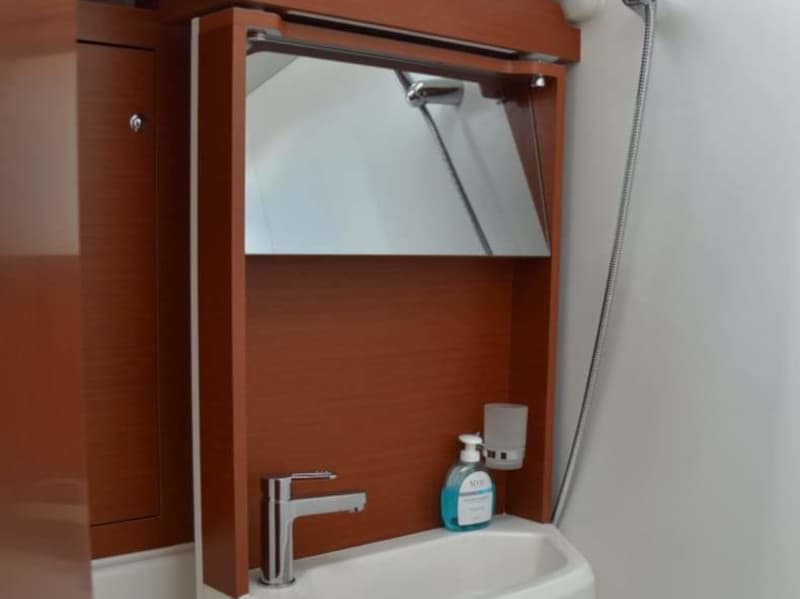 Oceanis 51.1 - photo 7