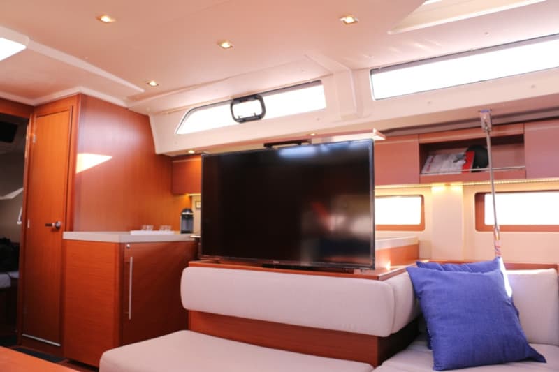 Oceanis 51.1 - photo 18