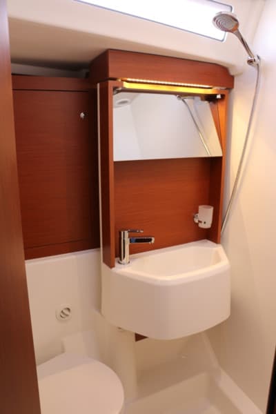 Oceanis 51.1 - photo 11