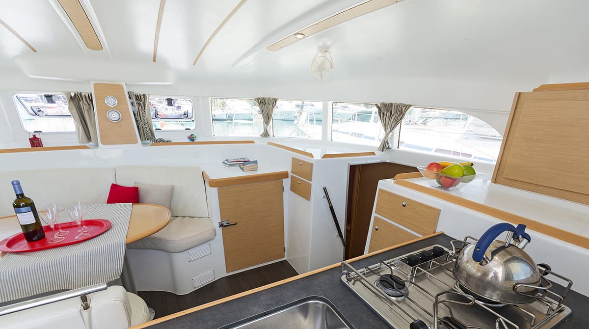 Lagoon 380 S2 - photo 14