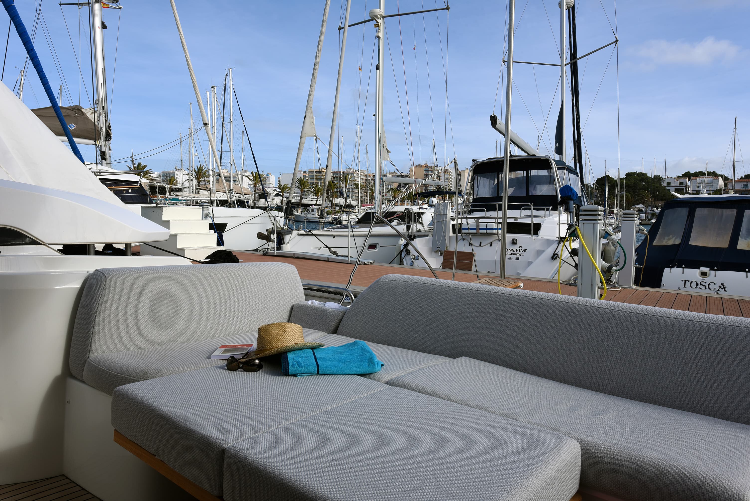 Prestige 42 Fly - photo 4