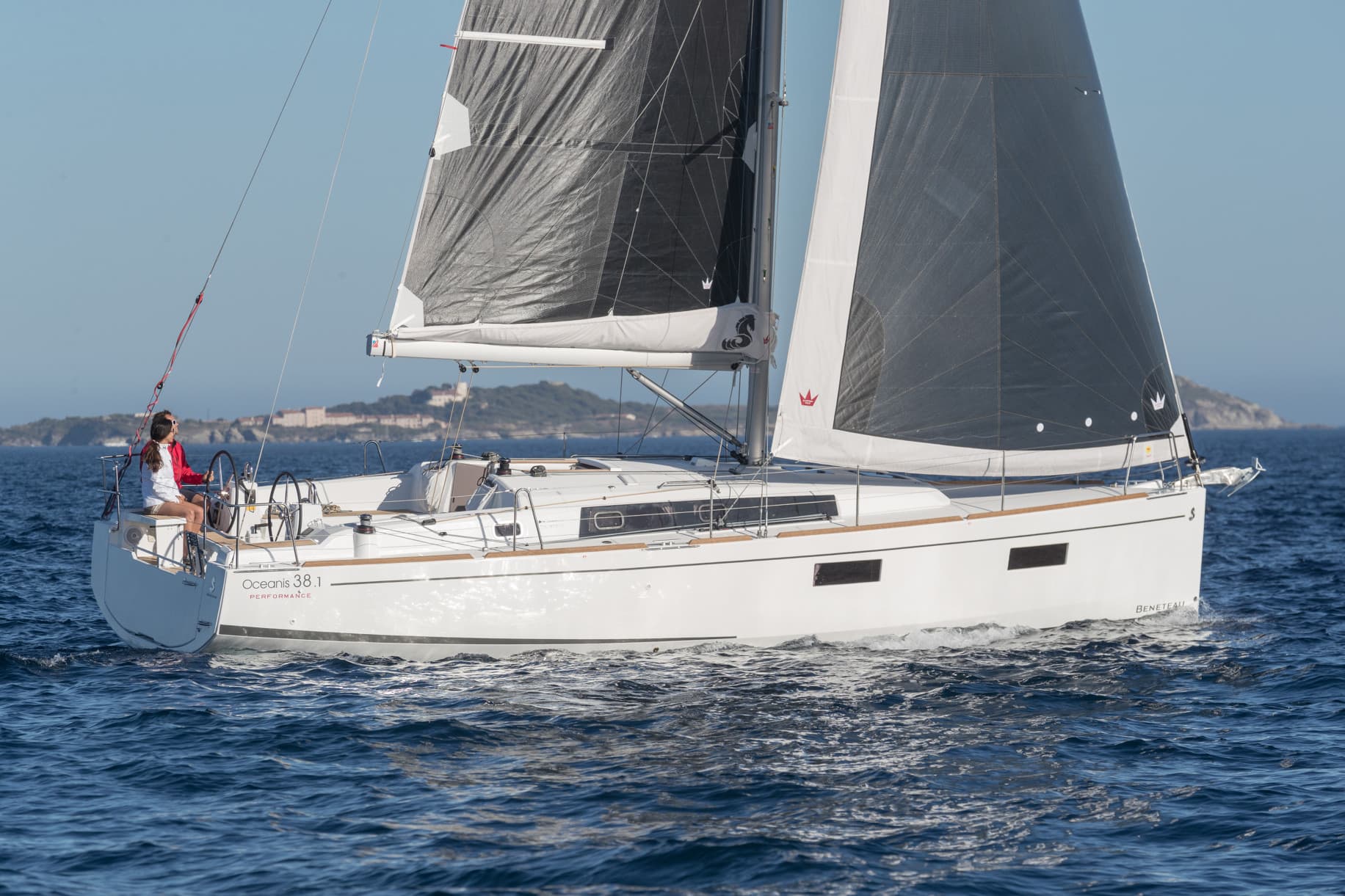 Oceanis 38.1 - photo 13