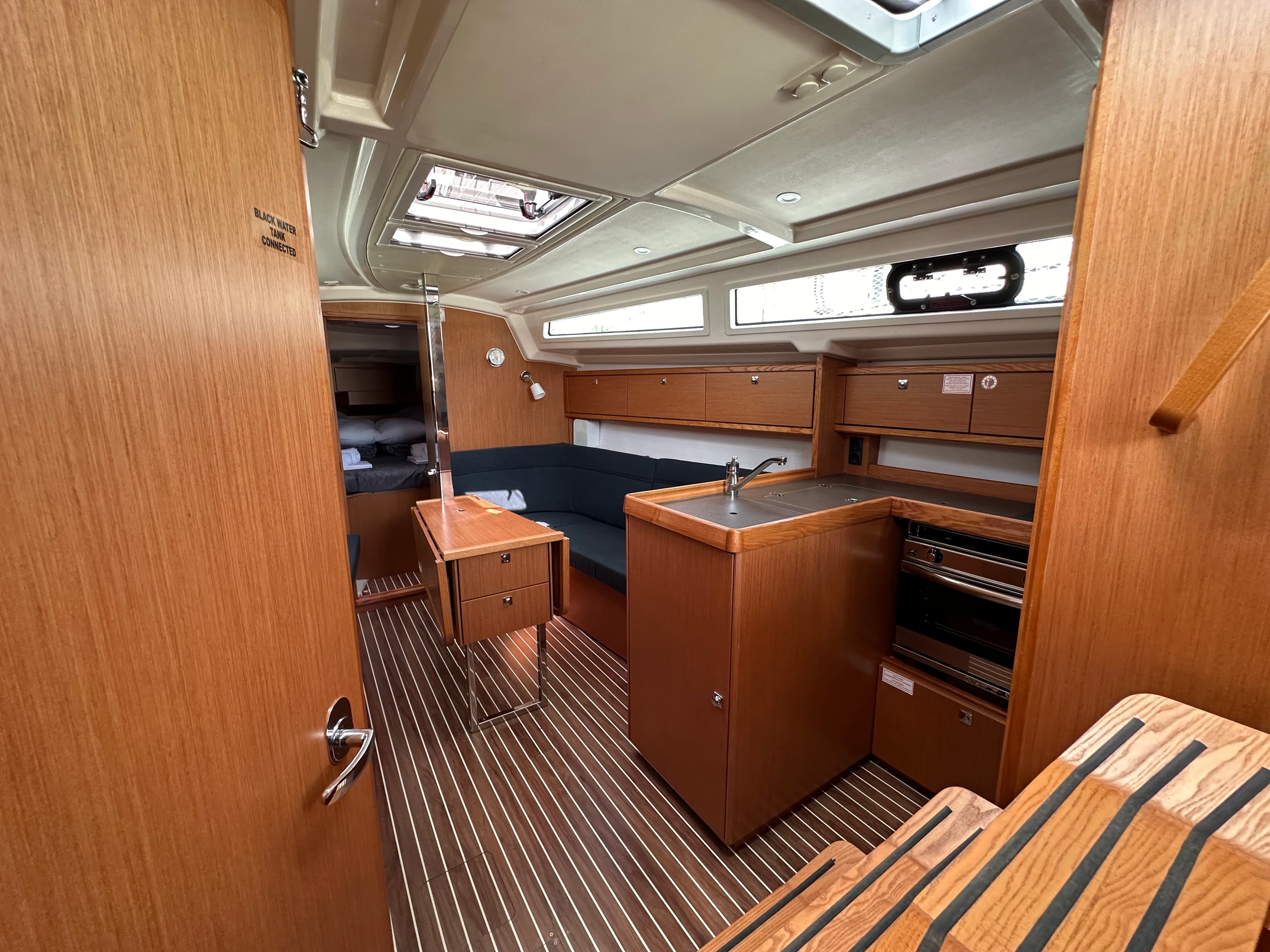 Bavaria Cruiser 34 - photo 12