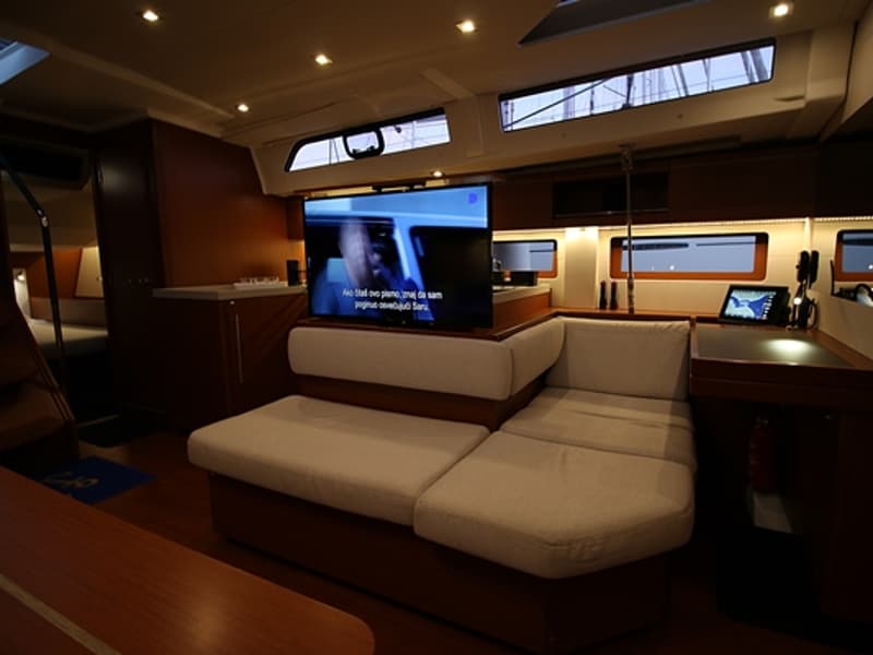 Oceanis 51.1 - photo 23