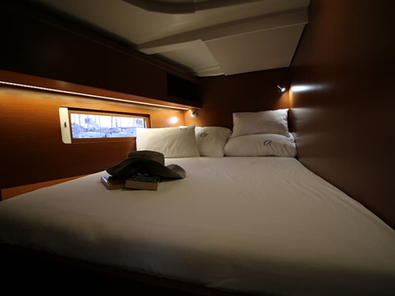 Oceanis 51.1 - photo 24