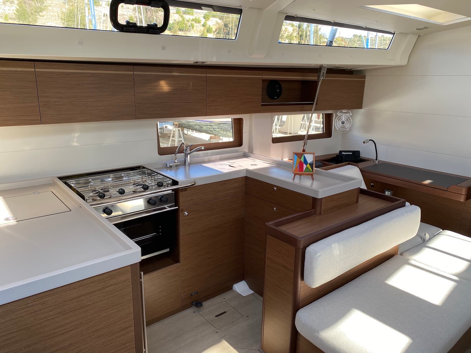 Oceanis 51.1 - photo 19