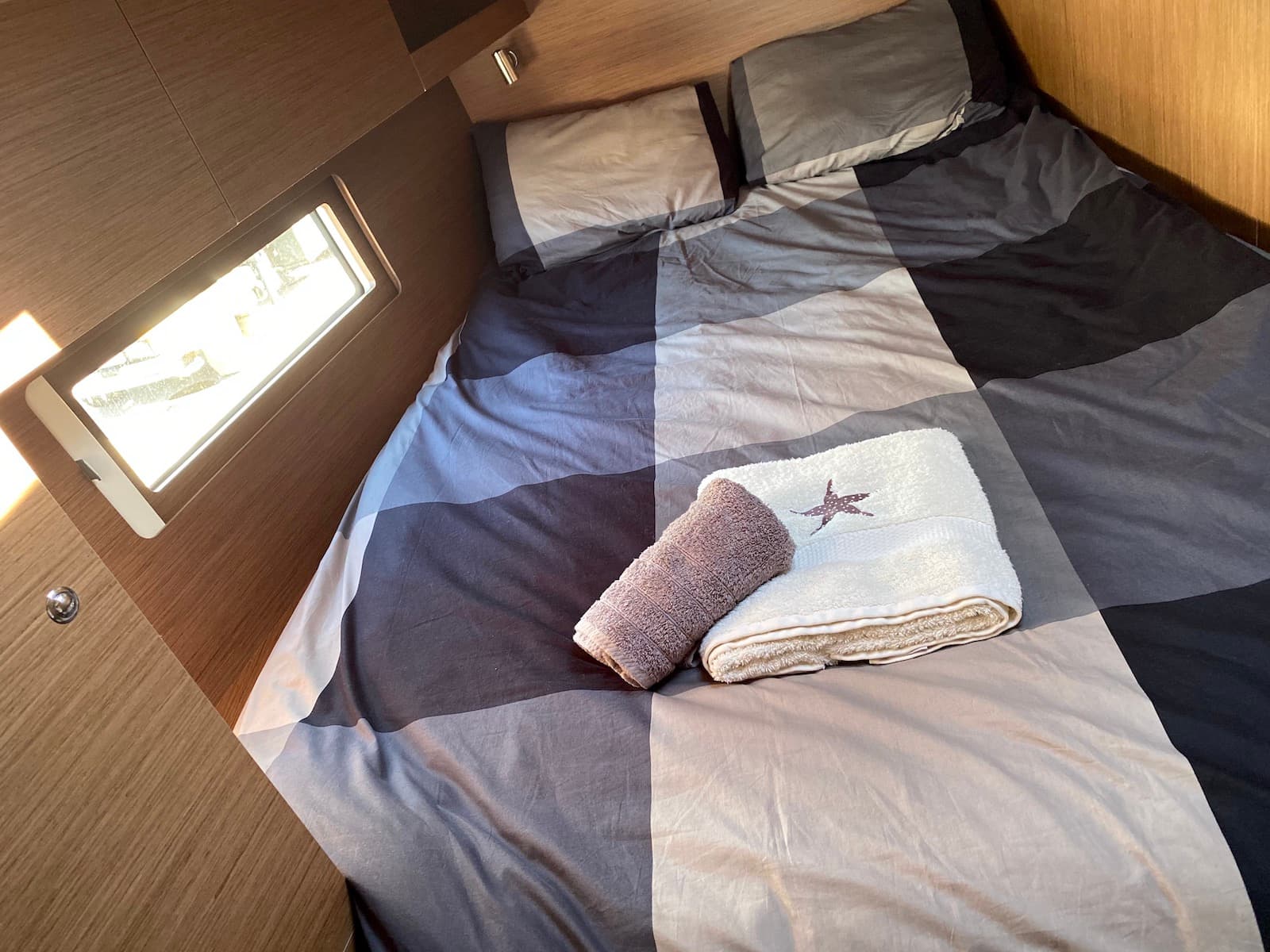 Oceanis 51.1 - photo 10