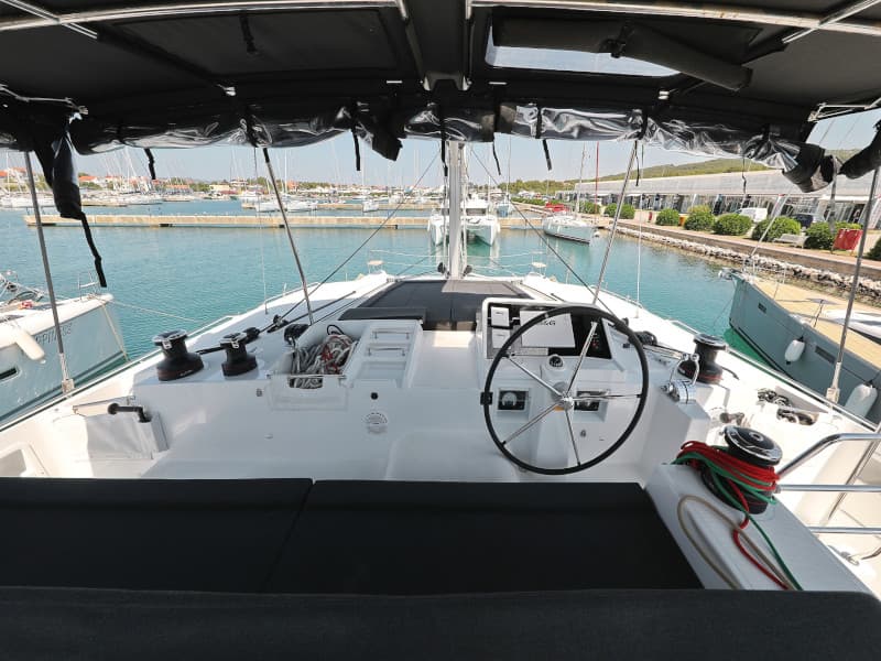 Lagoon 450 - photo 61