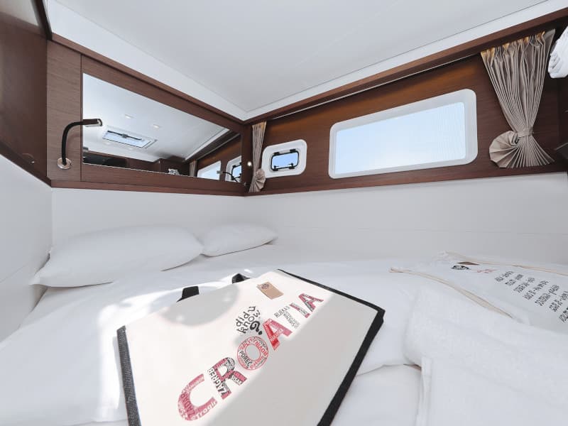 Lagoon 450 - photo 31