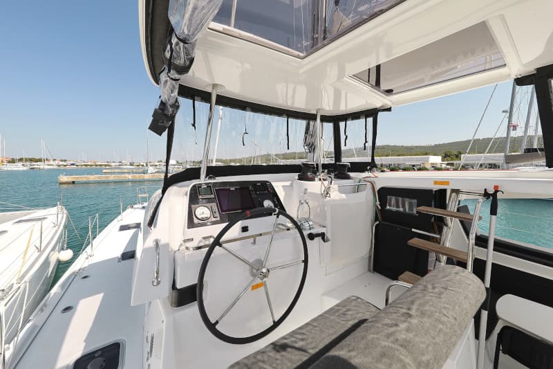 Lagoon 42 - photo 13