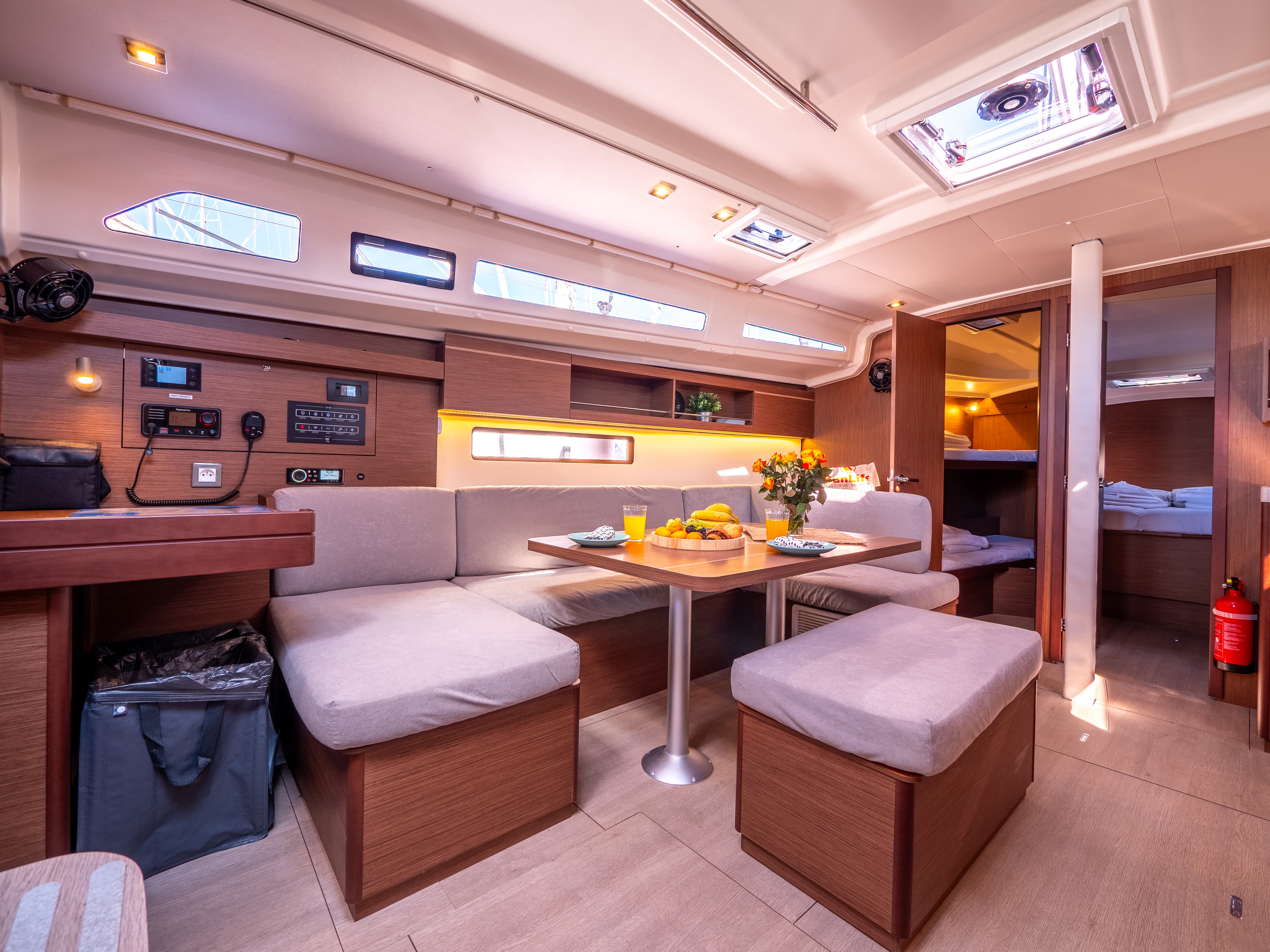 Oceanis 40.1 - photo 29