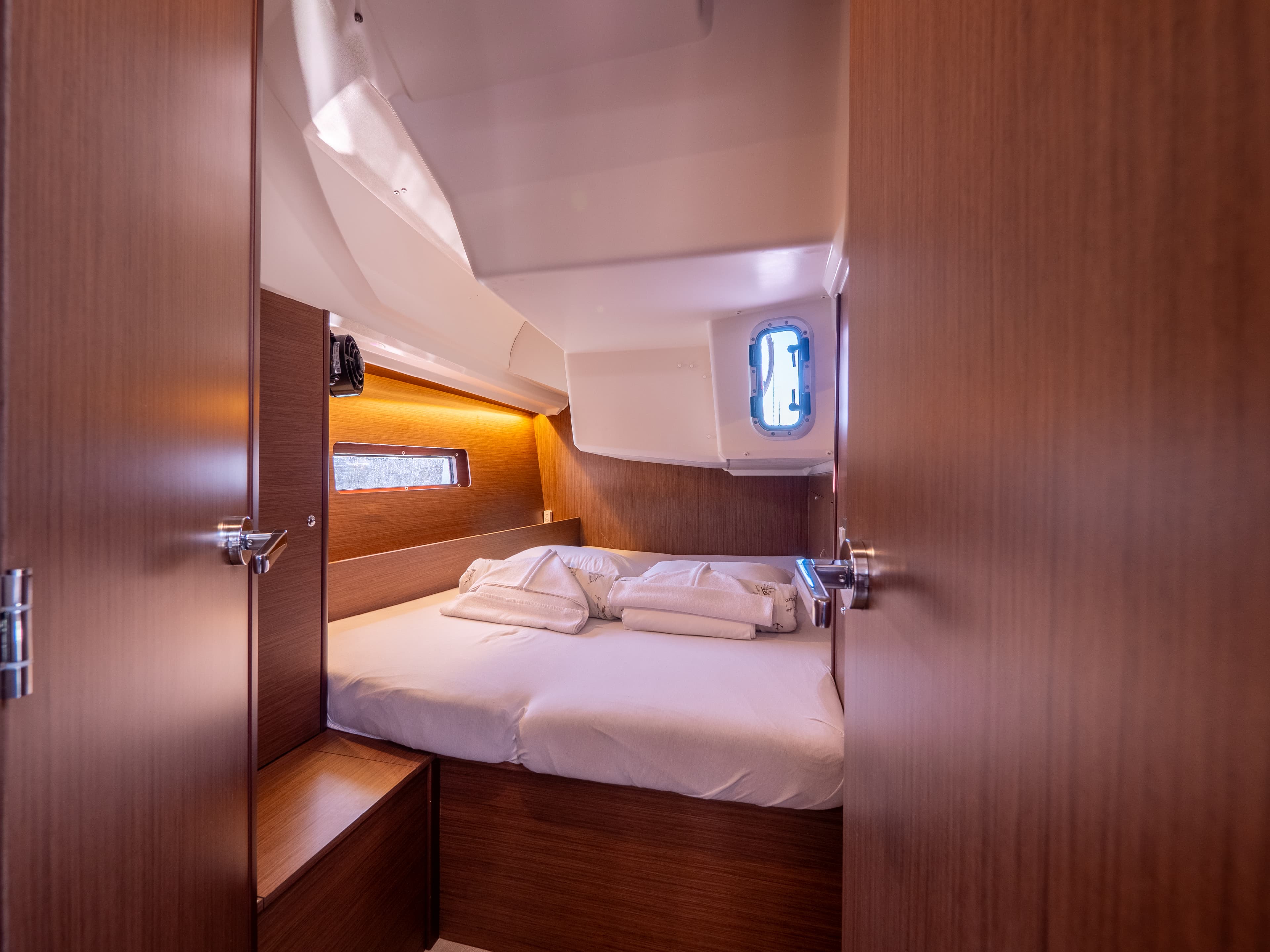 Oceanis 40.1 - photo 7