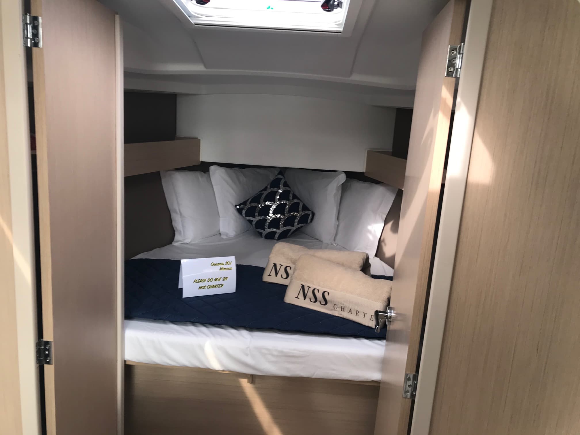 Oceanis 30.1 - photo 14