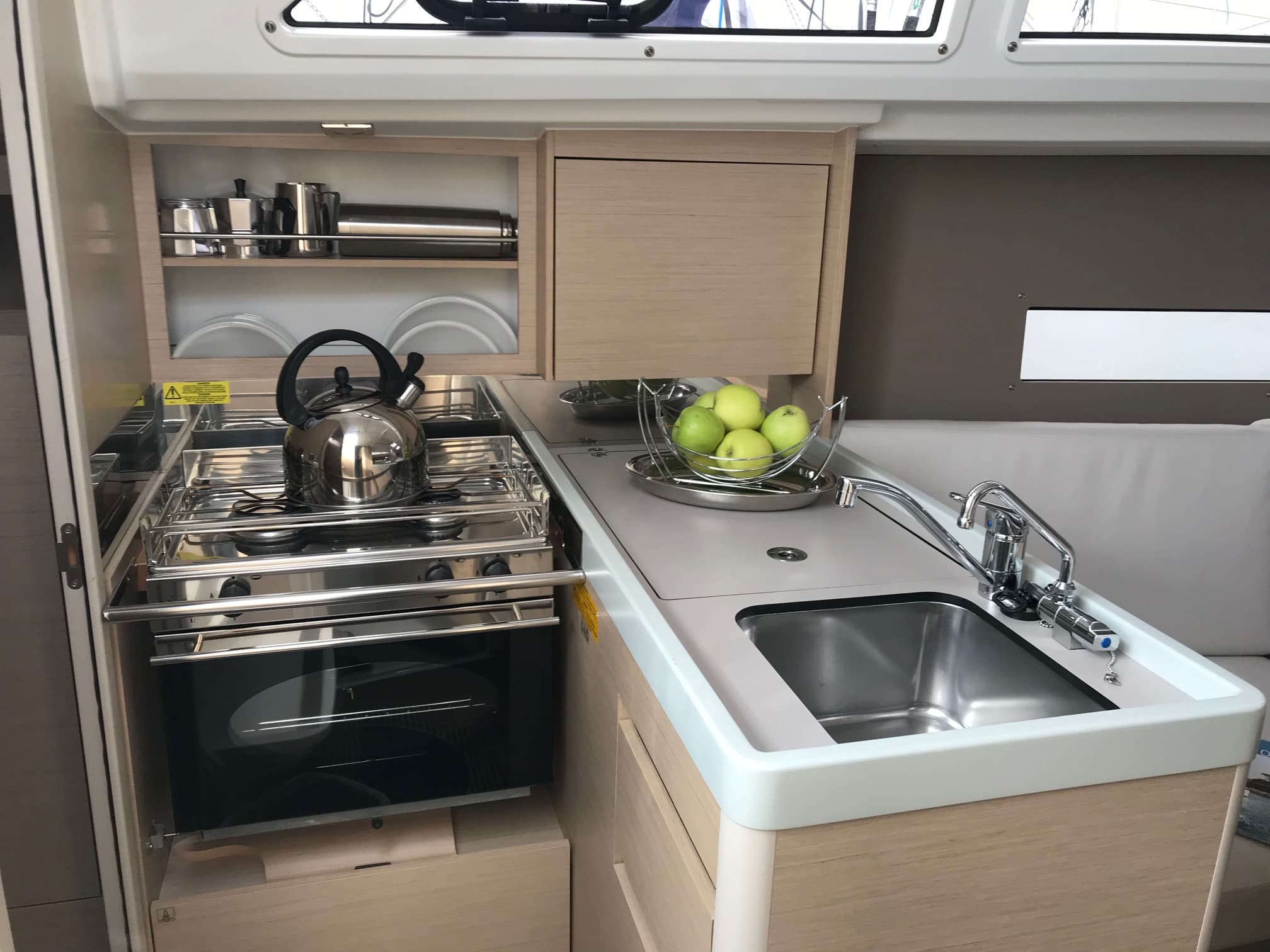 Oceanis 30.1 - photo 6