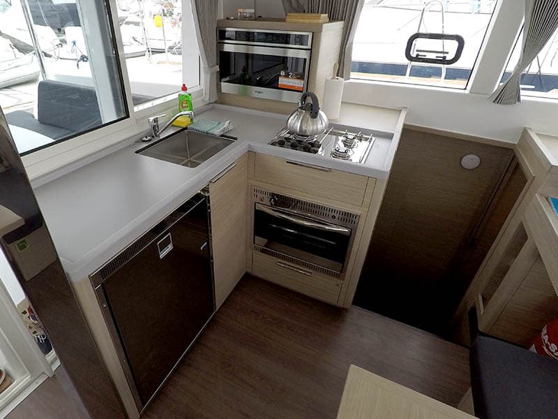 Lagoon 40 - photo 18