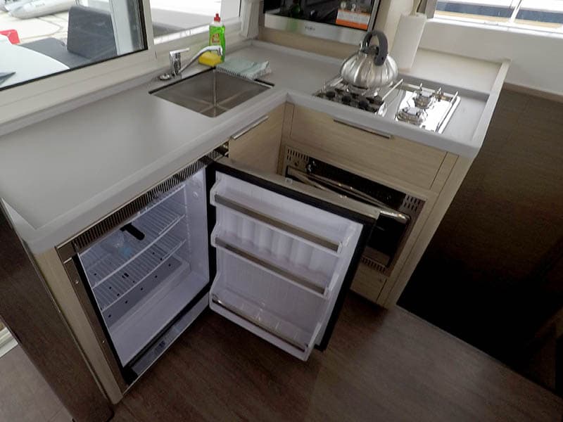 Lagoon 40 - photo 13