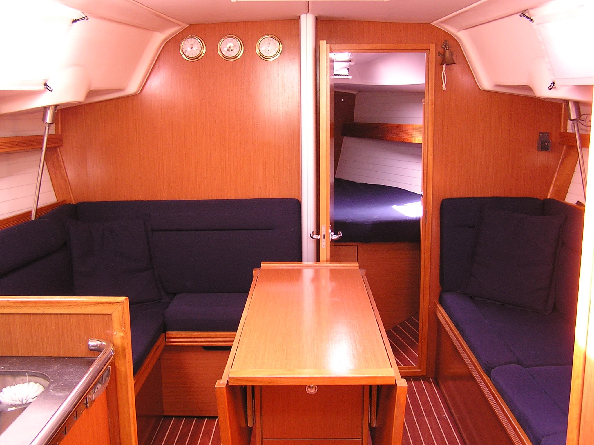 Bavaria 35 Cruiser - photo 6