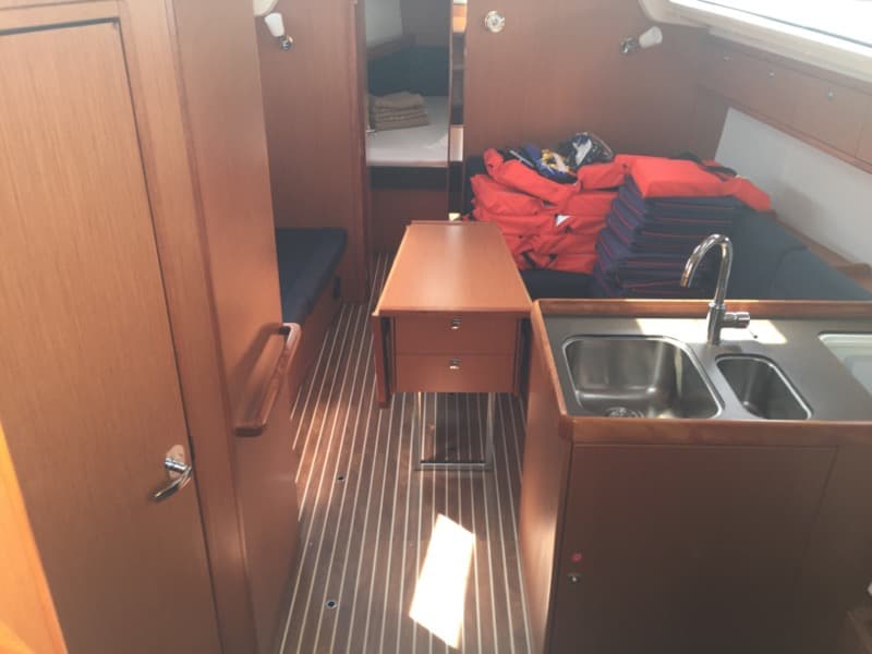 Bavaria Cruiser 37 - photo 14