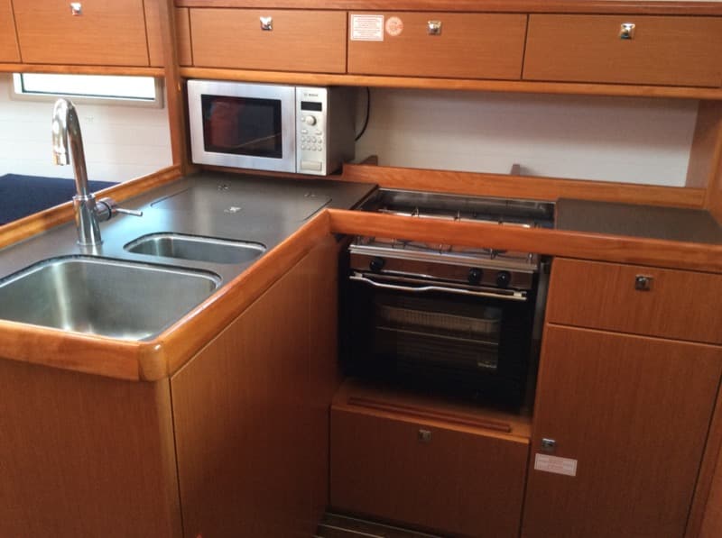 Bavaria Cruiser 37 - photo 12