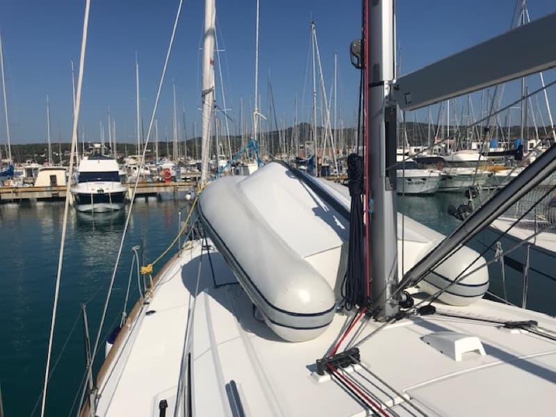 Oceanis 38.1 - photo 11