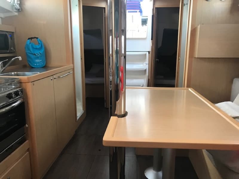 Oceanis 38.1 - photo 8