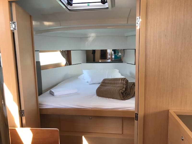 Oceanis 38.1 - photo 4