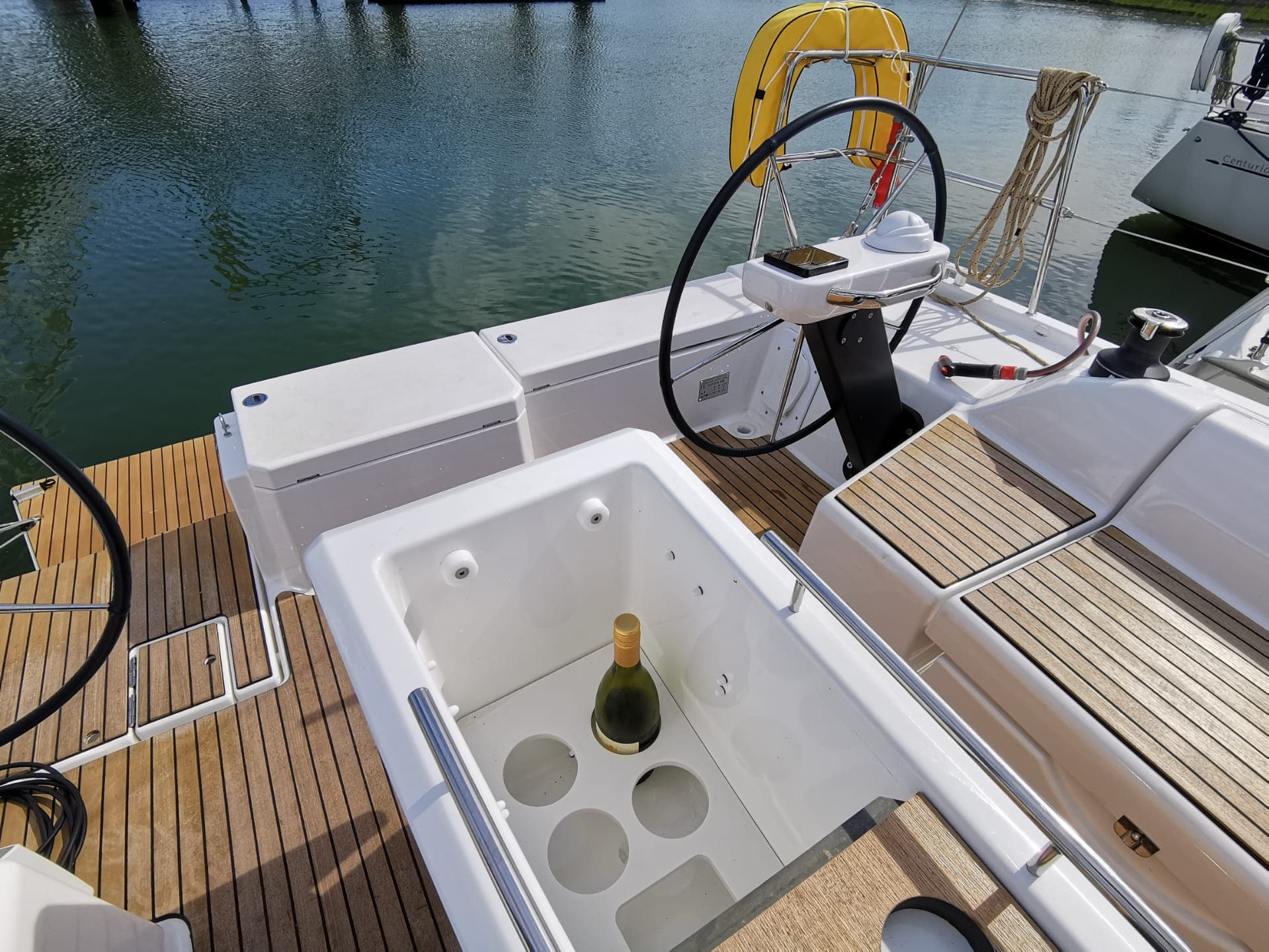 Dufour 390 Grand Large - photo 18