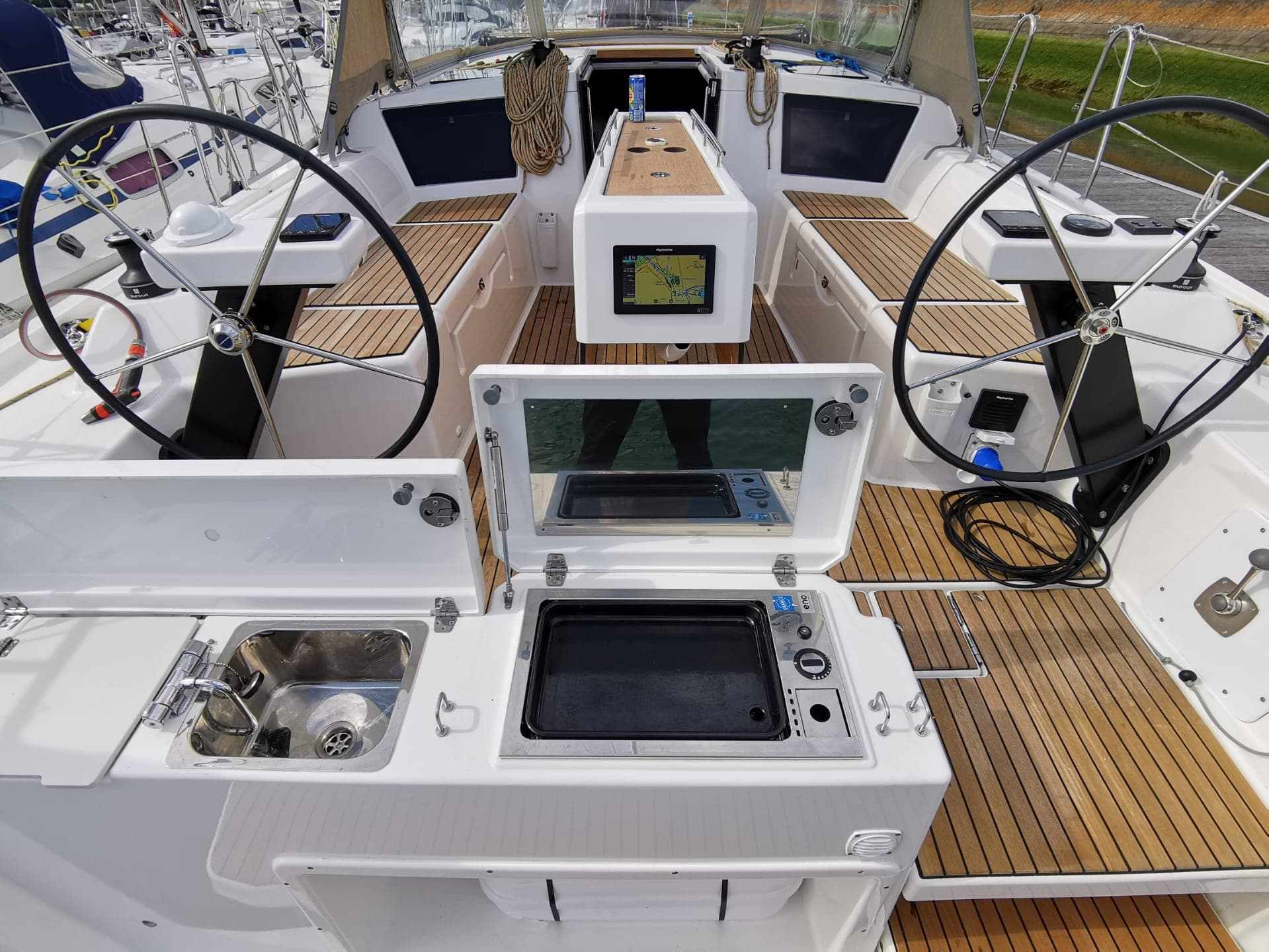 Dufour 390 Grand Large - photo 19